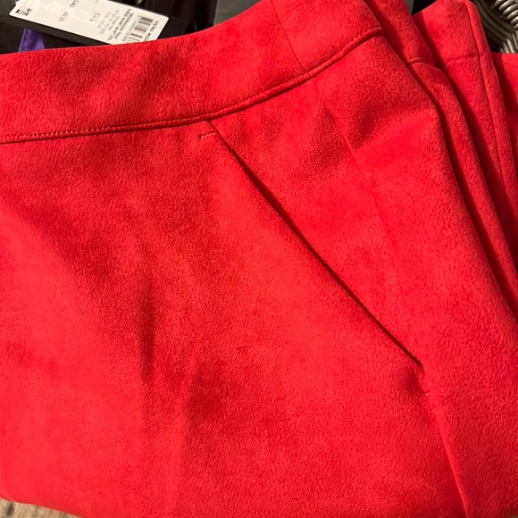Very Moda Faux suede skirt in a beautiful shade of red. - Picture 2 of 7